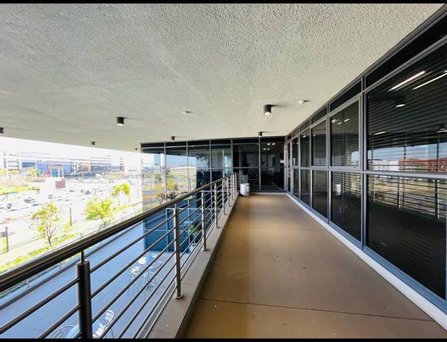 760M² OFFICE TO LET IN VORNA VALLEY